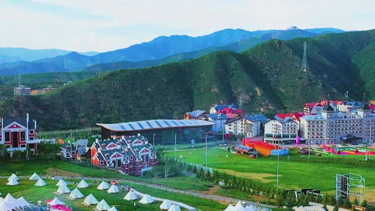 体育+旅游:中国篮球主题旅游线路丰富多样 体育+旅游:中国篮球主题旅游线路丰富多样