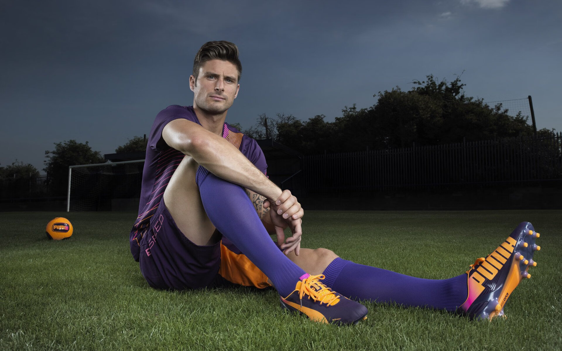 Uzi助阵电竞公益赛，弘扬体育正能量，uzi电竞俱乐部